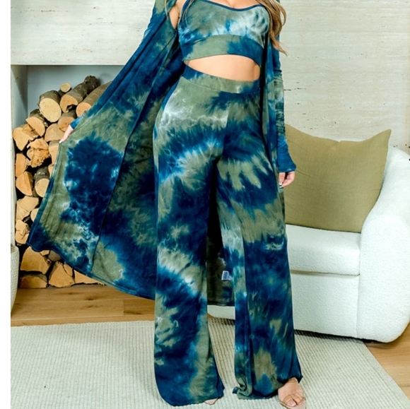 3 PC Set - Tie Dye Long Sleeve Duster, Scoop Neck Crop Top and High Waist - Picture 4 of 4